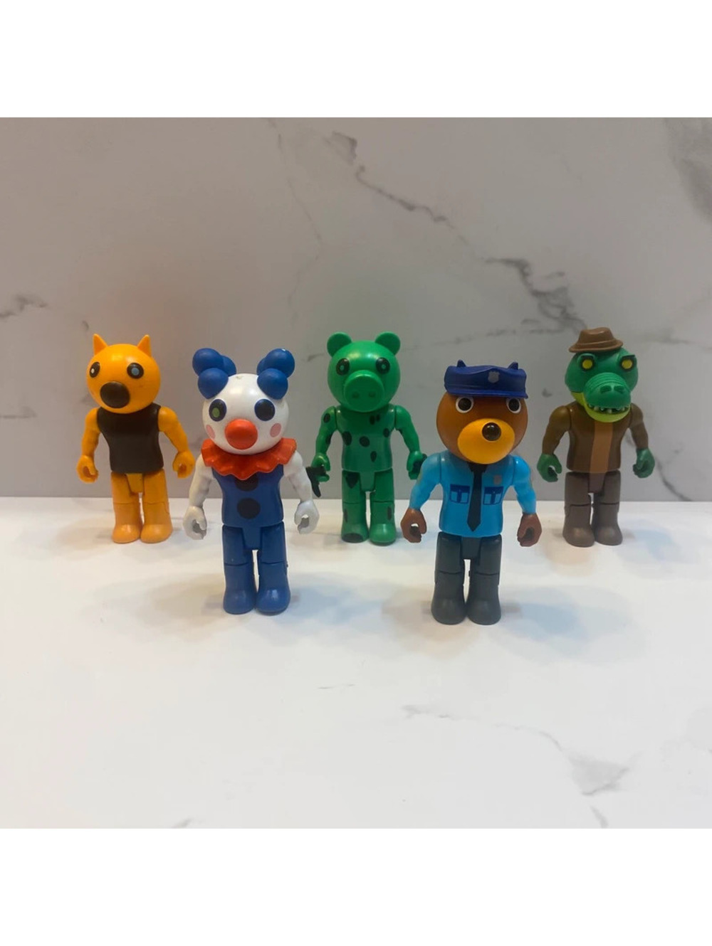 Roblox Piggy Figures Set of 5 (BIN 3)